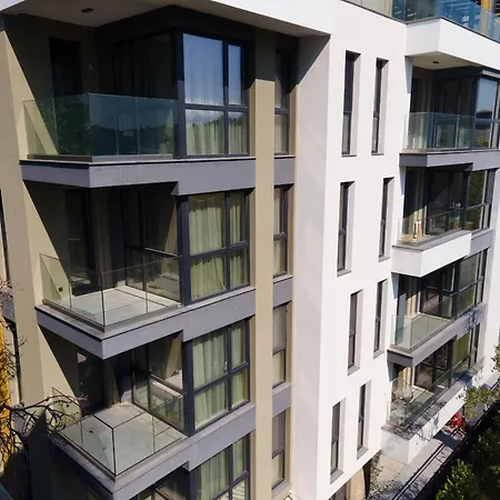 In Complex Elysia Garden Apartment Warna