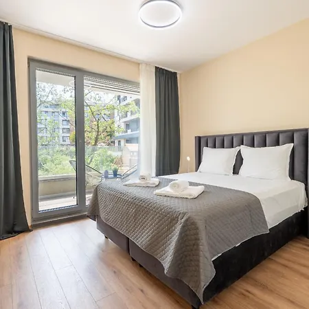 Apartment In Complex Elysia Garden